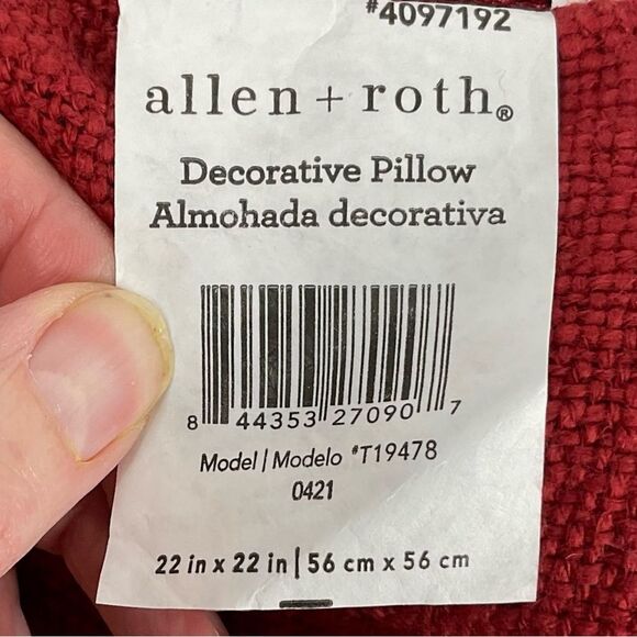 Allen + Roth Red Plaid Pillow Oversized NWT Zipper Cover 22” x 22” - Picture 3 of 4